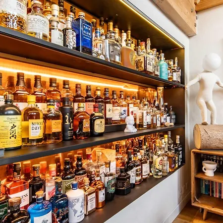 Stylish With A Swimming Pool And Hot Tub * 霞慕尼